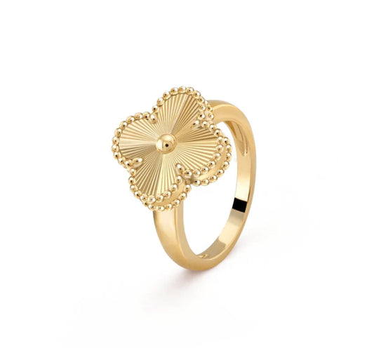 Anillo de trébol de oro de 10 quilates, talla 6 3/4 para mujer