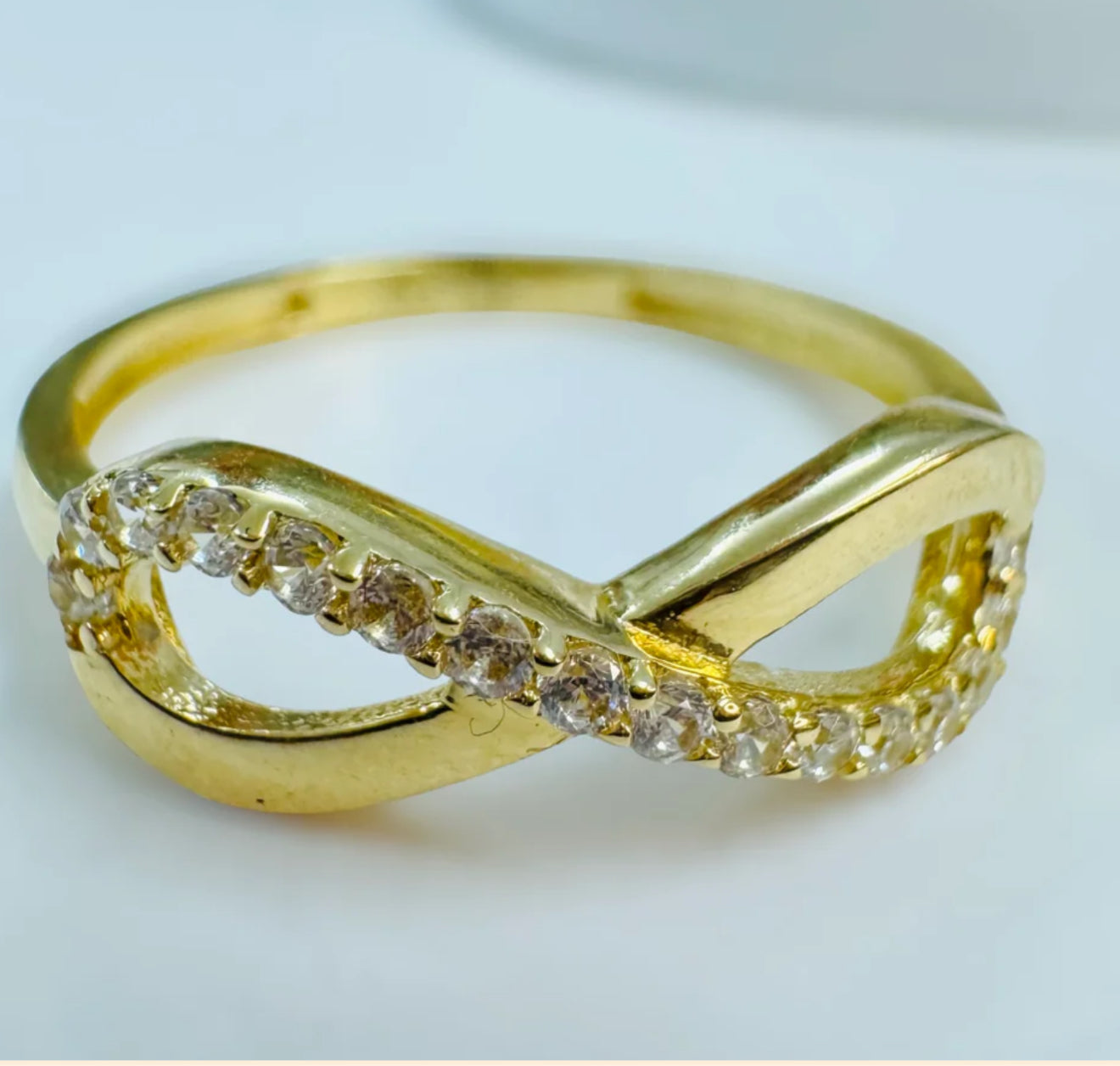 10k gold and zirconia infinity ring size 8.5 for women