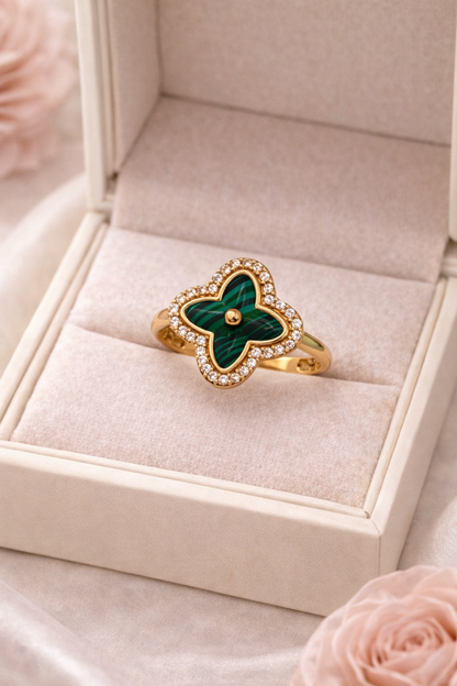 Anillo de flor de la suerte en oro de 14 quilates para mujer, talla 6.5
